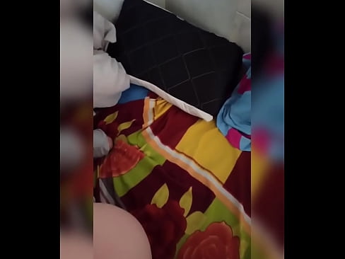 ❤️ Moje spolubydlící zůstává doma sama, protože její manžel jede na dovolenou a já využívám příležitosti, abych ji ošukal a naplnil jí prdelku mlékem. ️❌ Šukání u nás ☑