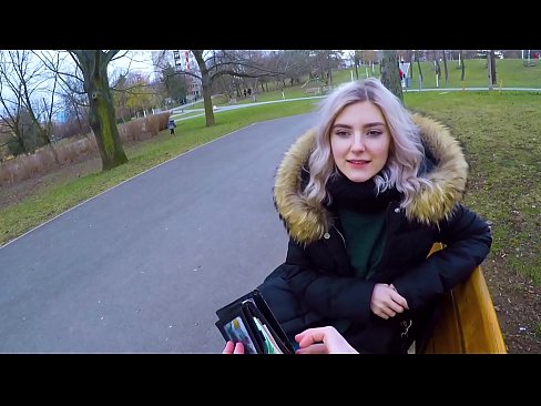 ❤️ Polyká cizí žhavé sperma za peníze - orál v parku Eva Elfie ️❌ Šukání u nás ☑